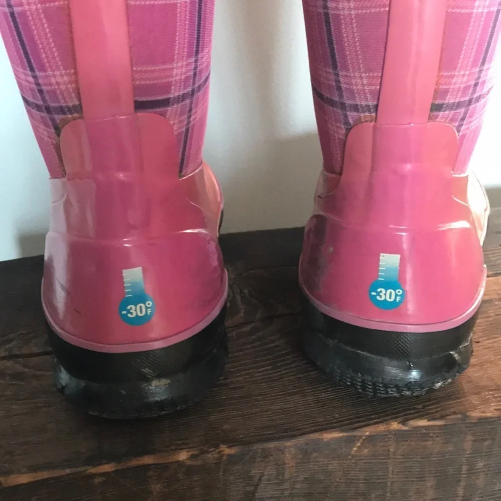 Bogs Winter Plaid Waterproof Boots Size 4